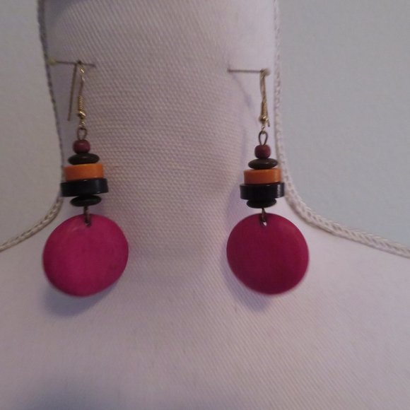 Vintage Beaded Earrings - Picture 3 of 8